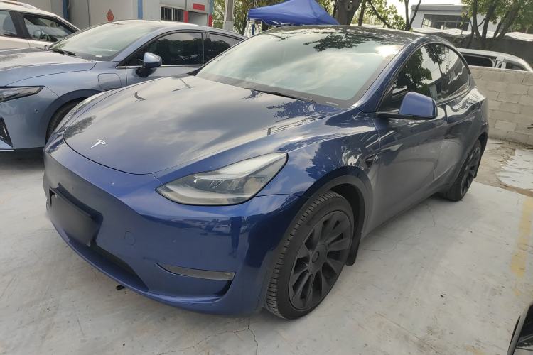 Used Tesla Model Y 2021 Long-Range All-Wheel-Drive Version
