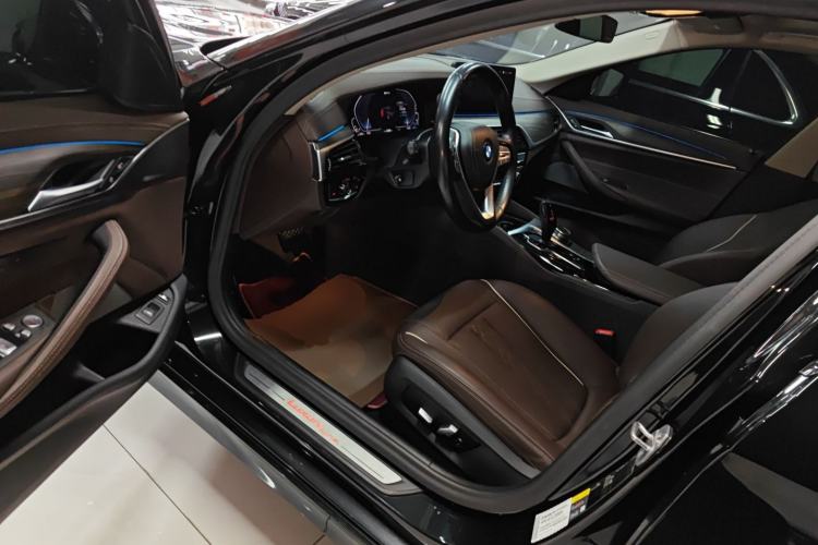 Used BMW 5 Series New Energy 2021 535Le Luxury Package
