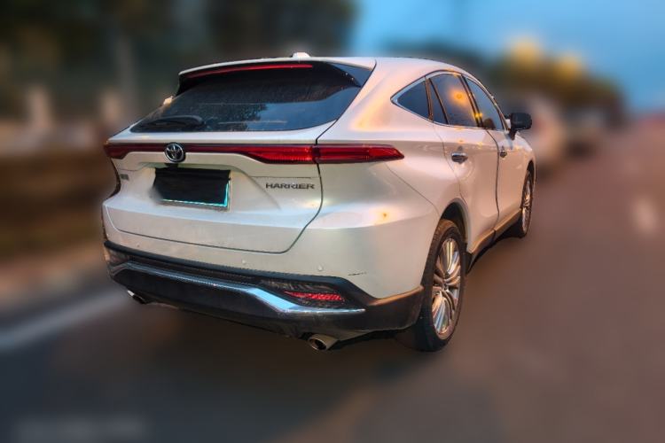 Used Toyota Harrier 2023 2.0L CVT Two-Wheel Drive Deluxe Edition