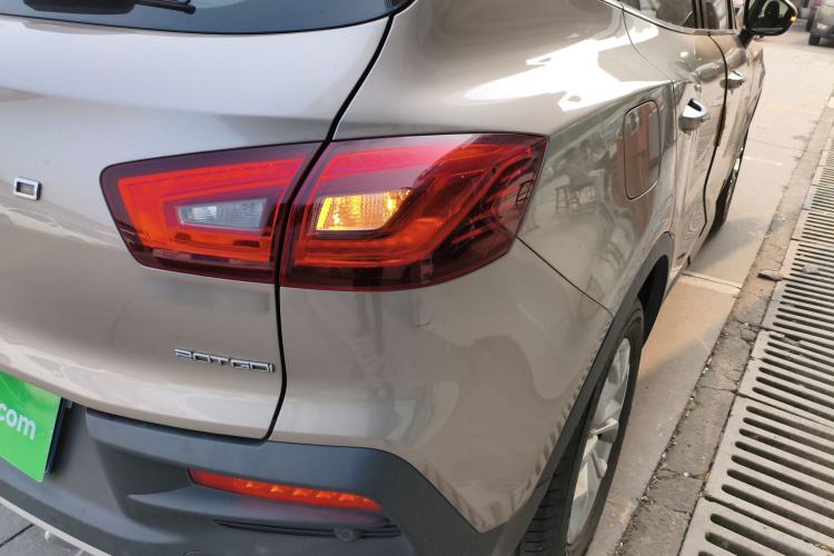 Used BORGWARD BX5 2017 20TGDI Automatic Two-Wheel Drive Pioneer Edition
