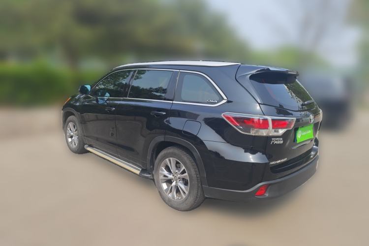 Used Toyota Highlander 2015 3.5L 4x4 Elite Edition 7-Seater
