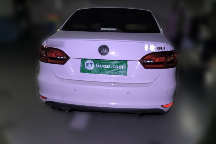 Used Volkswagen Sagitar 2013 2.0 TSI GLI
