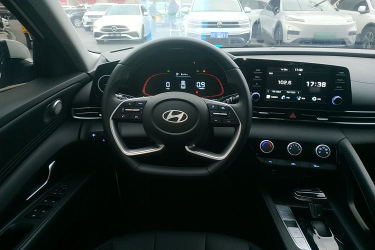 Used Hyundai Elantra 2023 1.5L CVT GLX Elite Edition
