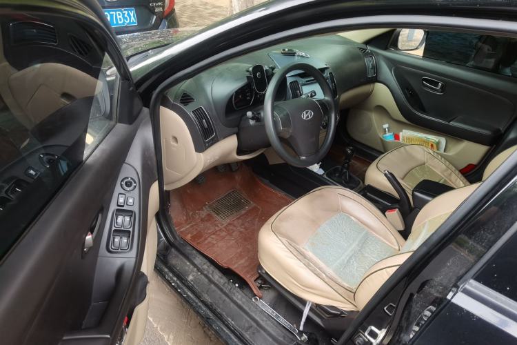 Used Hyundai Celesta 2011 1.6L Manual Comfort Edition
