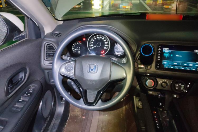 Used Honda Vezel 2020 1.5L CVT Pioneer Edition
