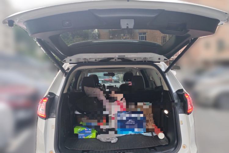 Used Ford Edge 2016 EcoBoost 330 V6 Four-Wheel-Drive Flagship Model with 7 Seats Trunk