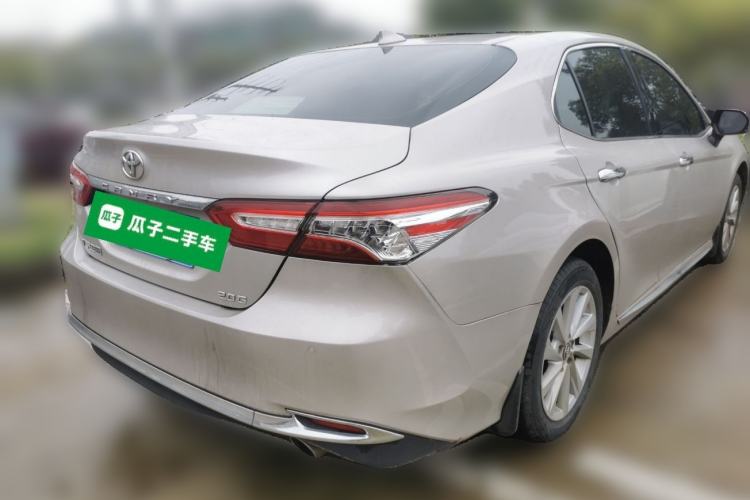 Used Toyota Camry 2023 2.0G Luxury Edition

