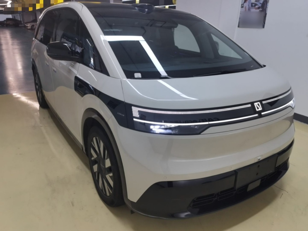 Zeekr MIX 2025 Long-Range Intelligent Driving Edition — снимка 3