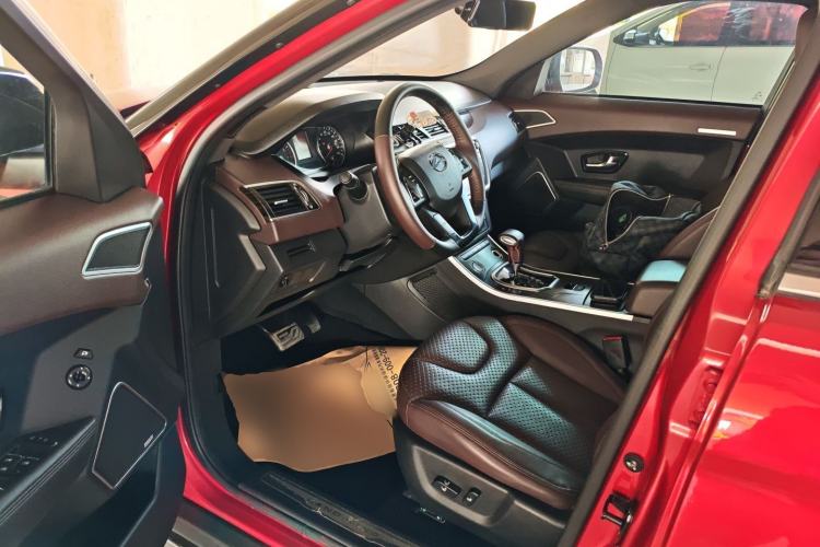 Used Land X7 2015 2.0T Panoramic Prestige Edition Driver Seat