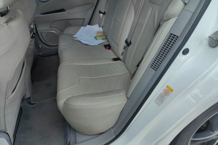 Used BYD Qin New Energy 2014 1.5T Flagship Model Left Rear Seat