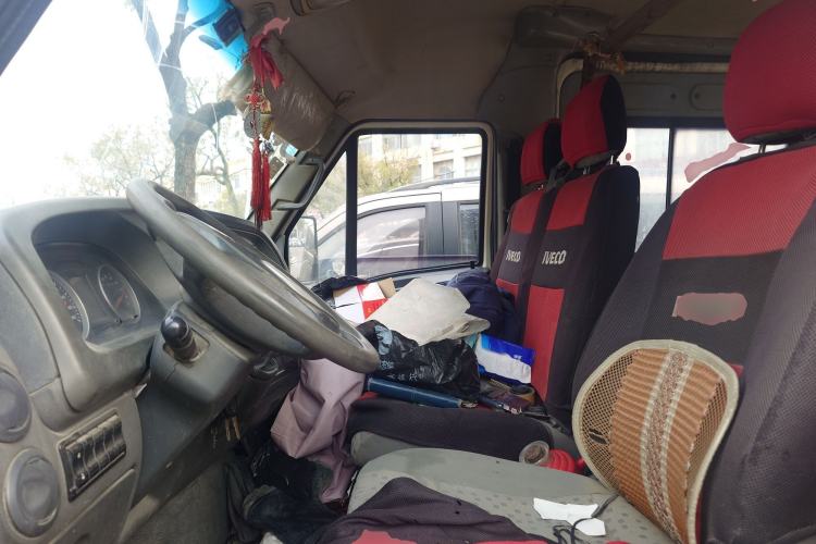 Used Iveco Power Daily 2017 2.5T Classic A32 Mid-Roof 6-7 Seater Bus 47Z5