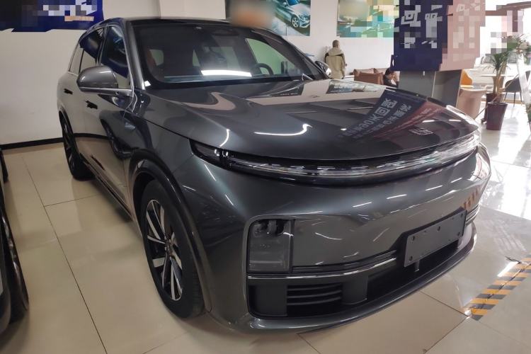 Used Li Auto L7 2023 Pro Model Front Right 45 Deg