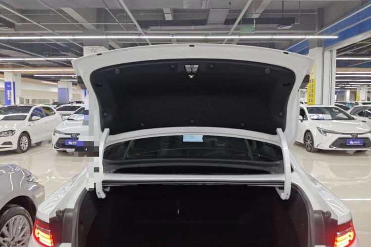 Used Geely Auto Preface 2023 2.0TD Prestige Version Trunk