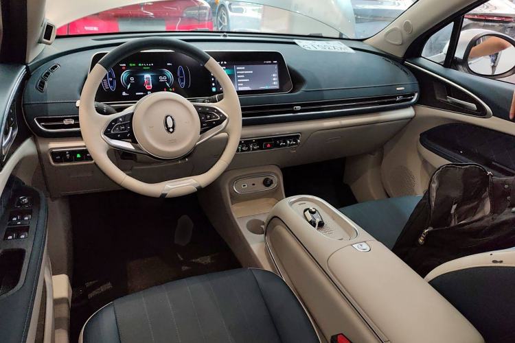 Used ORA Good Cat 2023 401 km Standard Range Premium Version Lithium Iron Phosphate
