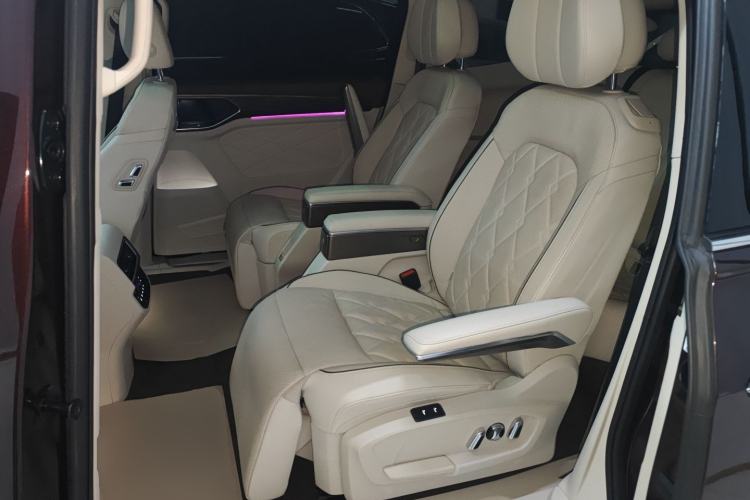 Used Volkswagen Viloran 2022 380TSI Prestige Edition
