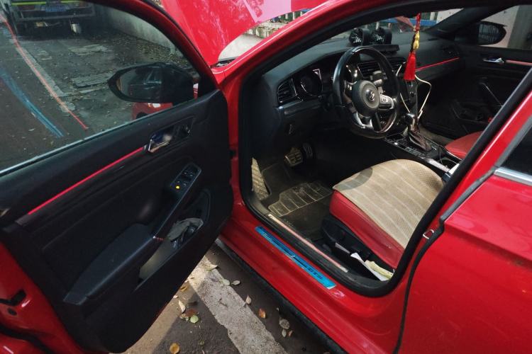 Used Volkswagen Lamando 2017 2.0T GTS
