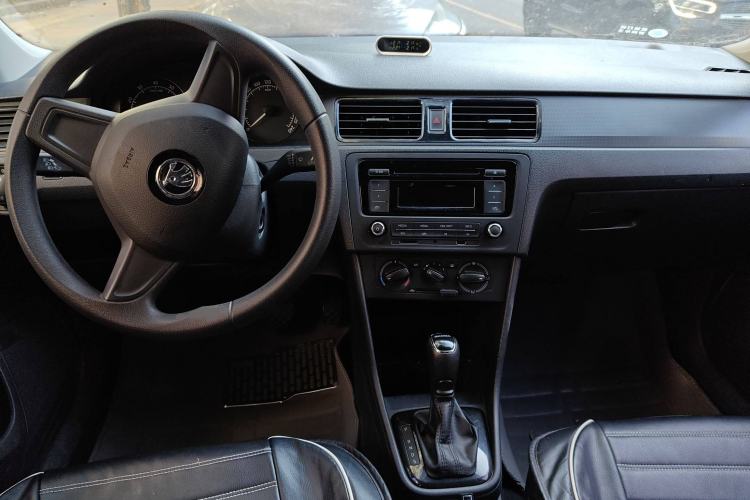 Used Skoda Rapid Spaceback 2014 1.6L Automatic Enjoyment Edition