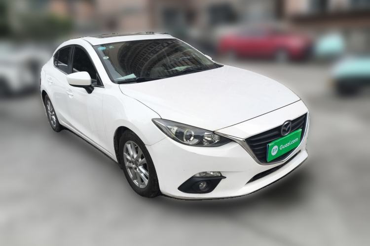 Used Mazda 3 Axela 2014 Sedan 1.5L Automatic Luxury Model
