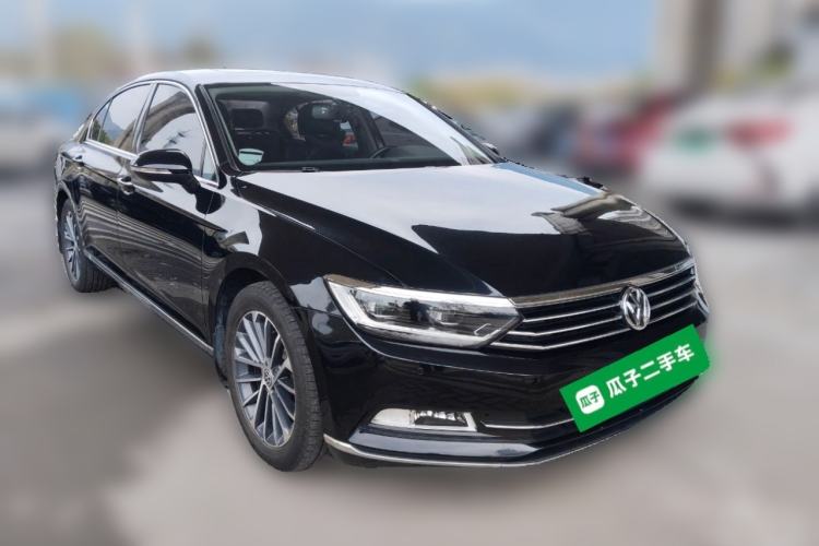 Used Volkswagen Magotan 2017 330TSI DSG Leading Model
