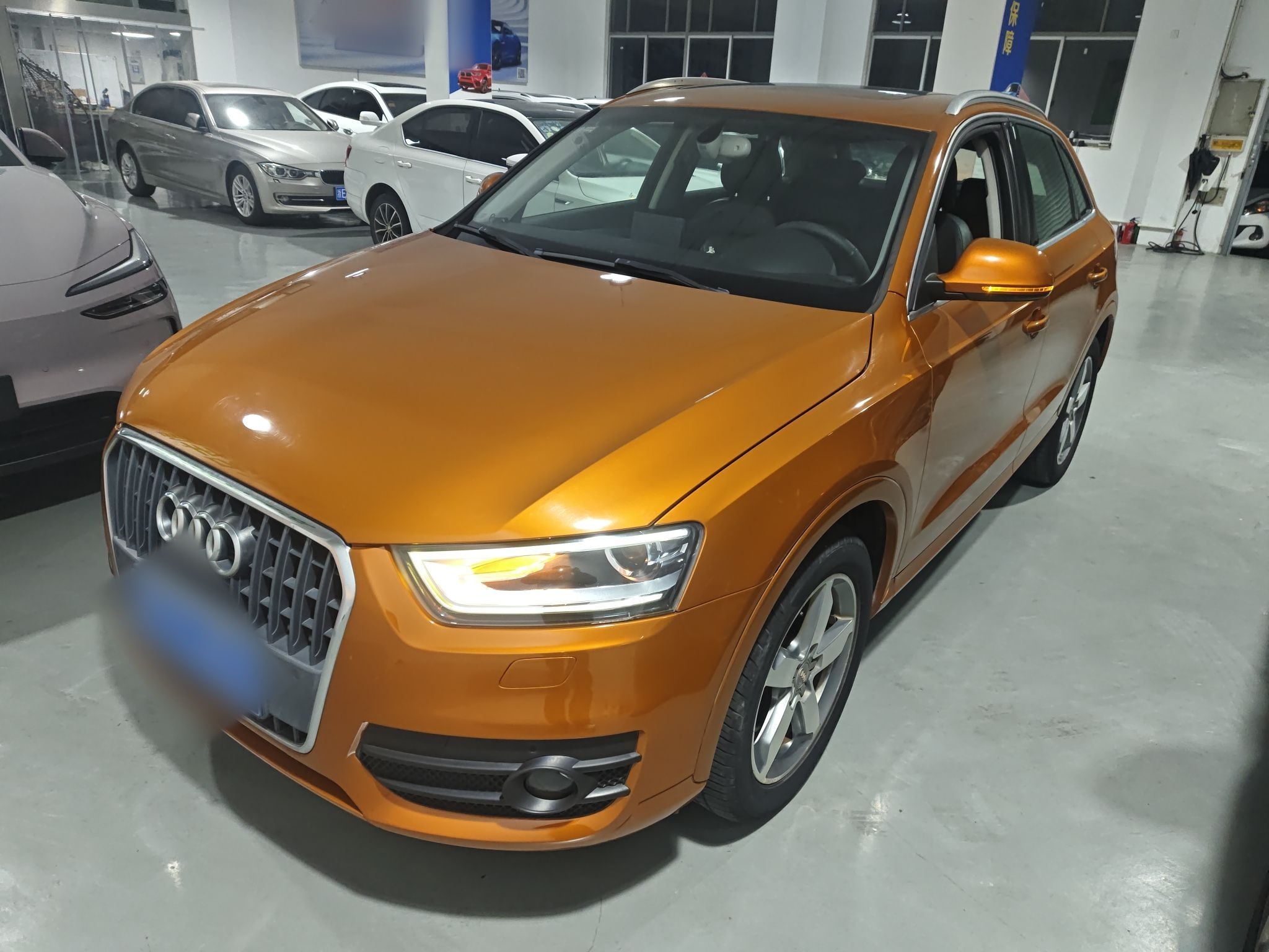 Под передней частью автомобиля