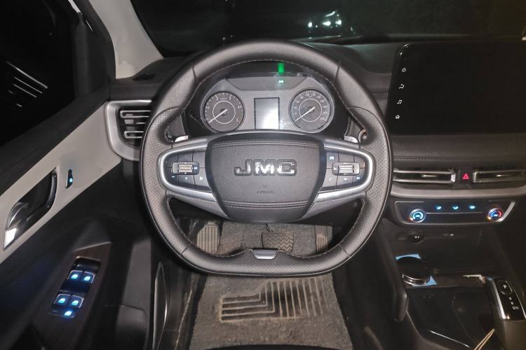 Used JMC Yuhu 7 2022 2.0T Automatic Diesel Two-Wheel Drive Comfort Version Standard Wheelbase