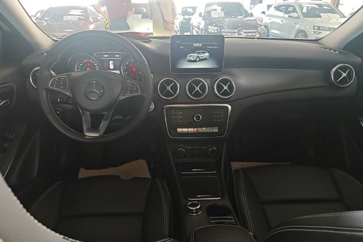 Used Mercedes-Benz GLA 2018 GLA 200 Fashion Model