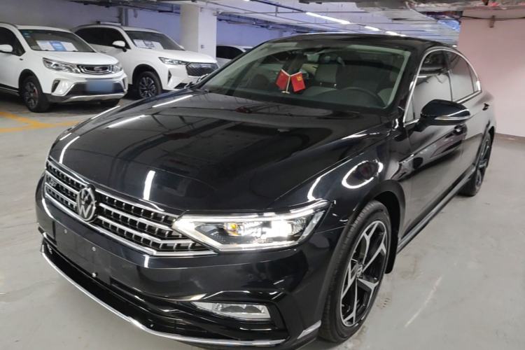 Used Volkswagen Magotan 2025 Zhongxiang Version 330TSI DSG Luxury Edition