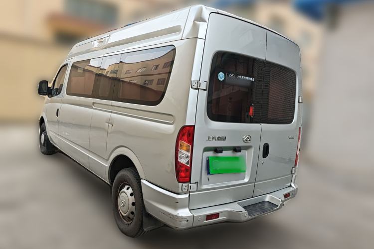 Used SAIC MAXUS Xintu V80 2018 2.5T 6-Speed Manual Aowentong Long-Wheelbase Mid-Roof 7/10-Seater