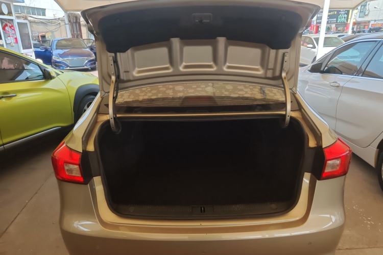 Used Roewe 360 2015 20T TST Deluxe Edition
