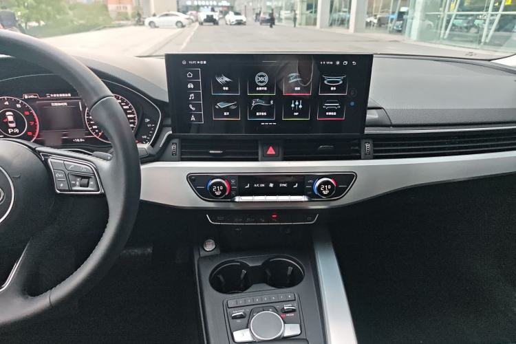 Used Audi A4L 2019 40 TFSI Fashion Version China V Audio And AC Panel