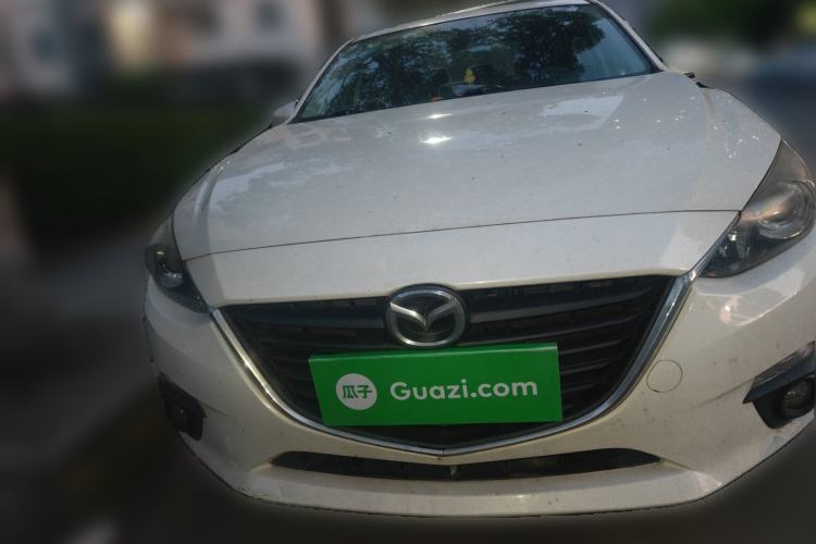 Used Mazda 3 Axela 2016 Sedan 1.5L Manual Comfort Model
