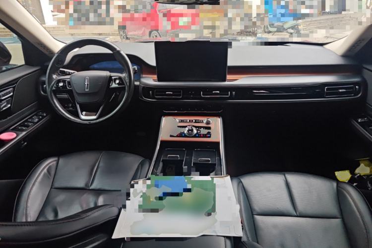 Used Lincoln Aviator 2021 3.0T V6 Four-Wheel Drive Luxury Edition Center Console