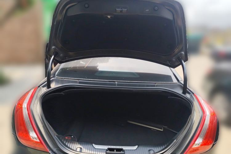 Used Jaguar XJ 2012 XJL 3.0 Panoramic Business Edition Trunk