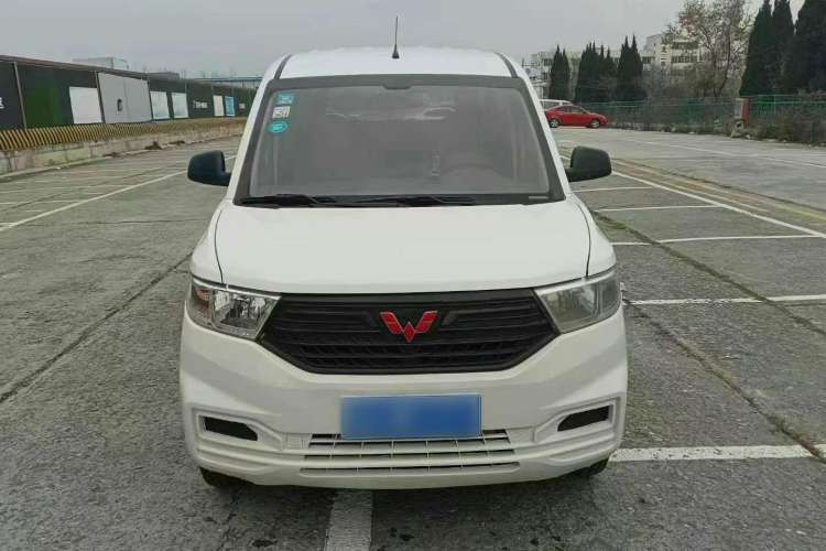 Used Wuling Hongguang V 2019 1.5L Jingqu Version China VI LAR