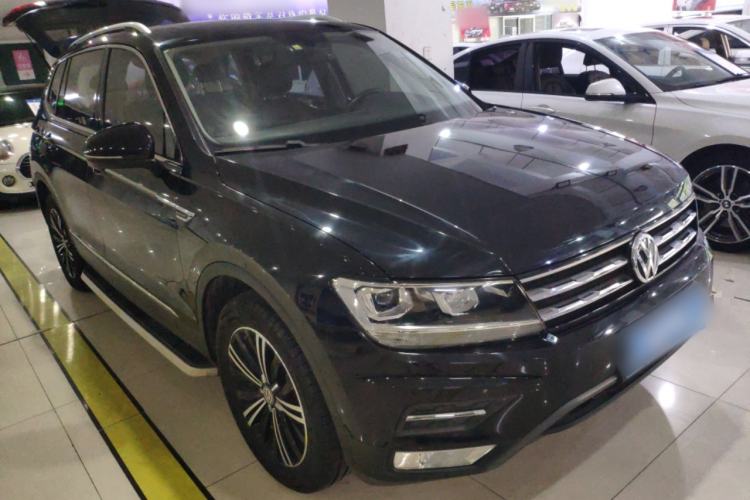 Used Volkswagen Tiguan L 2019 330TSI Automatic Two-Wheel Drive Panoramic Comfort Edition China V Standard Front Right 45 Deg