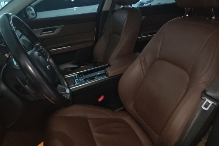 Used Jaguar XFL 2018 XFL 2.0T 250 PS Premium Edition
