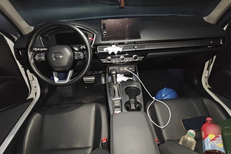 Used Honda Integra 2023 HATCHBACK 240TURBO CVT Phantom Night Luxury Edition Center Console