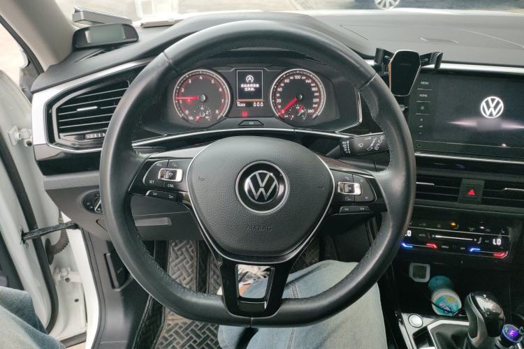 Used Volkswagen Tayron 2020 330TSI Two-Wheel Drive Luxury Smart Connectivity Version Steering Wheel