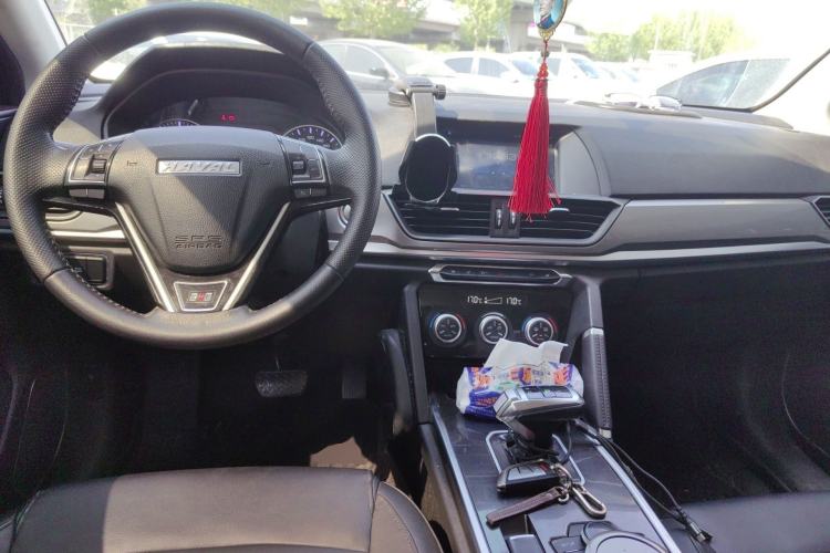 Used Haval H6 2018 Red-Label Sport Edition 1.5T Automatic Two-Wheel Drive Elite Model Center Console