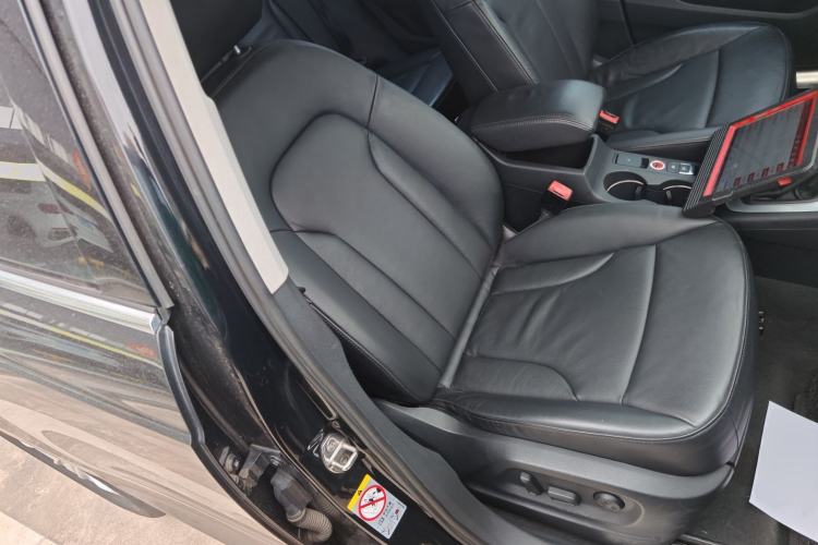 Used Audi Q3 2015 35 TFSI Comfort Model