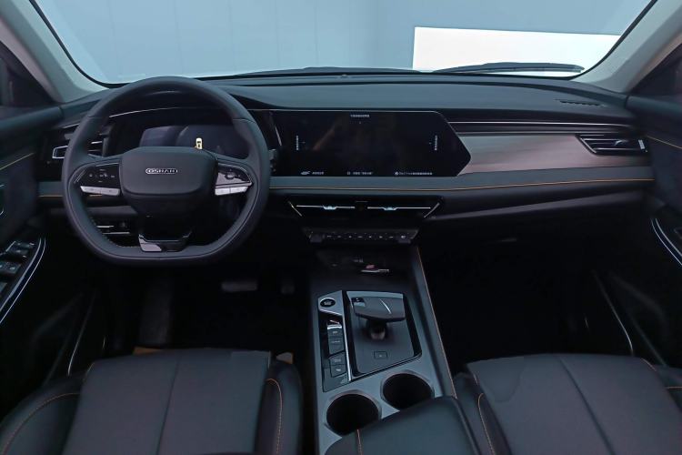 Used Oshan X7 PLUS 2023 Enjoy Edition 1.5T Automatic Pilot Model 7 Seats