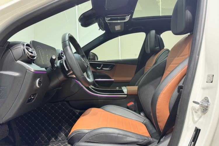 Used Mercedes-Benz C-Class 2022 C 260 L Sport Edition Interior 3