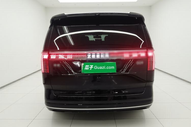 Used Zeekr 009 2024 7-Seater Aisle Version 108 kWh