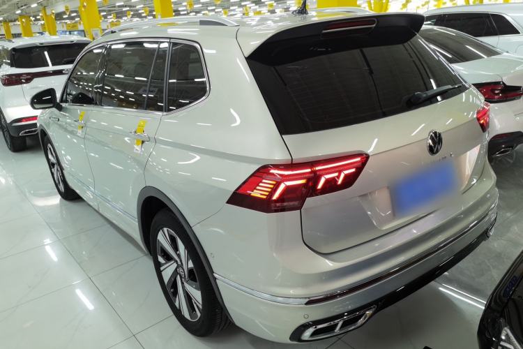 Used Volkswagen Tiguan L 2023 Restyled 330TSI Automatic Two-Wheel Drive R-Line Flagship Edition Rear Left 45 Deg