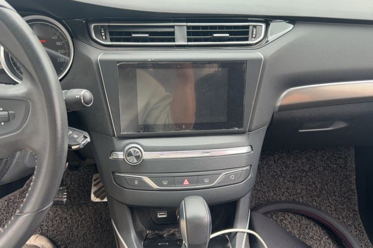 Used Peugeot 408 2015 1.2T Automatic Luxury Edition Audio And AC Panel