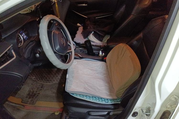 Used Toyota Corolla 2019 Dual-Engine 1.8L E-CVT GL-i Pioneer Edition Left Front Seat