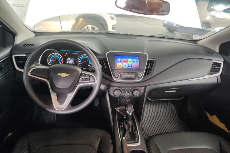 Used Chevrolet Cavalier 2019 320 Automatic Xinyue Edition Center Console