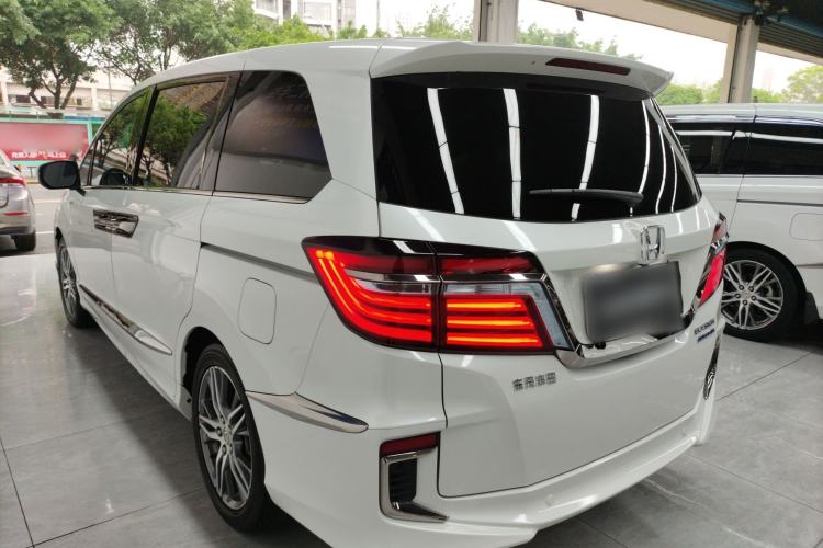 Used Honda Elysion 2019 2.0L Hybrid Luxury Edition
