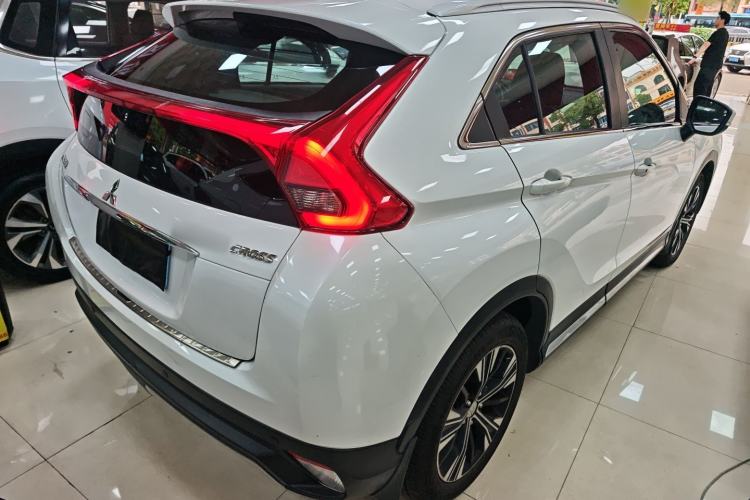 Used Mitsubishi Eclipse Cross 2019 1.5T CVT Two-Wheel Drive Dream Edition China VI Standard
