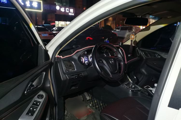 Used Baojun 560 2016 1.5T Manual Luxury Model
